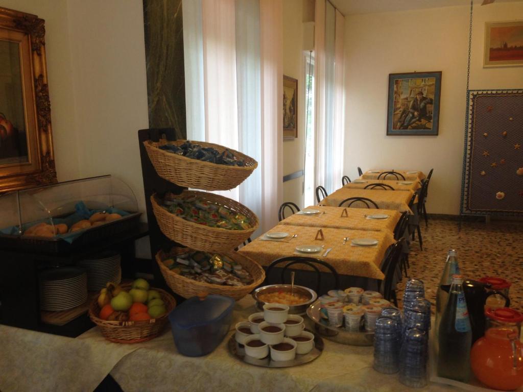 Hotel Arlesiana Rimini Eksteriør billede